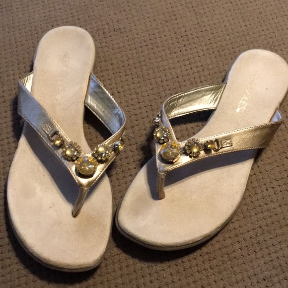 aerosoles gold sandals